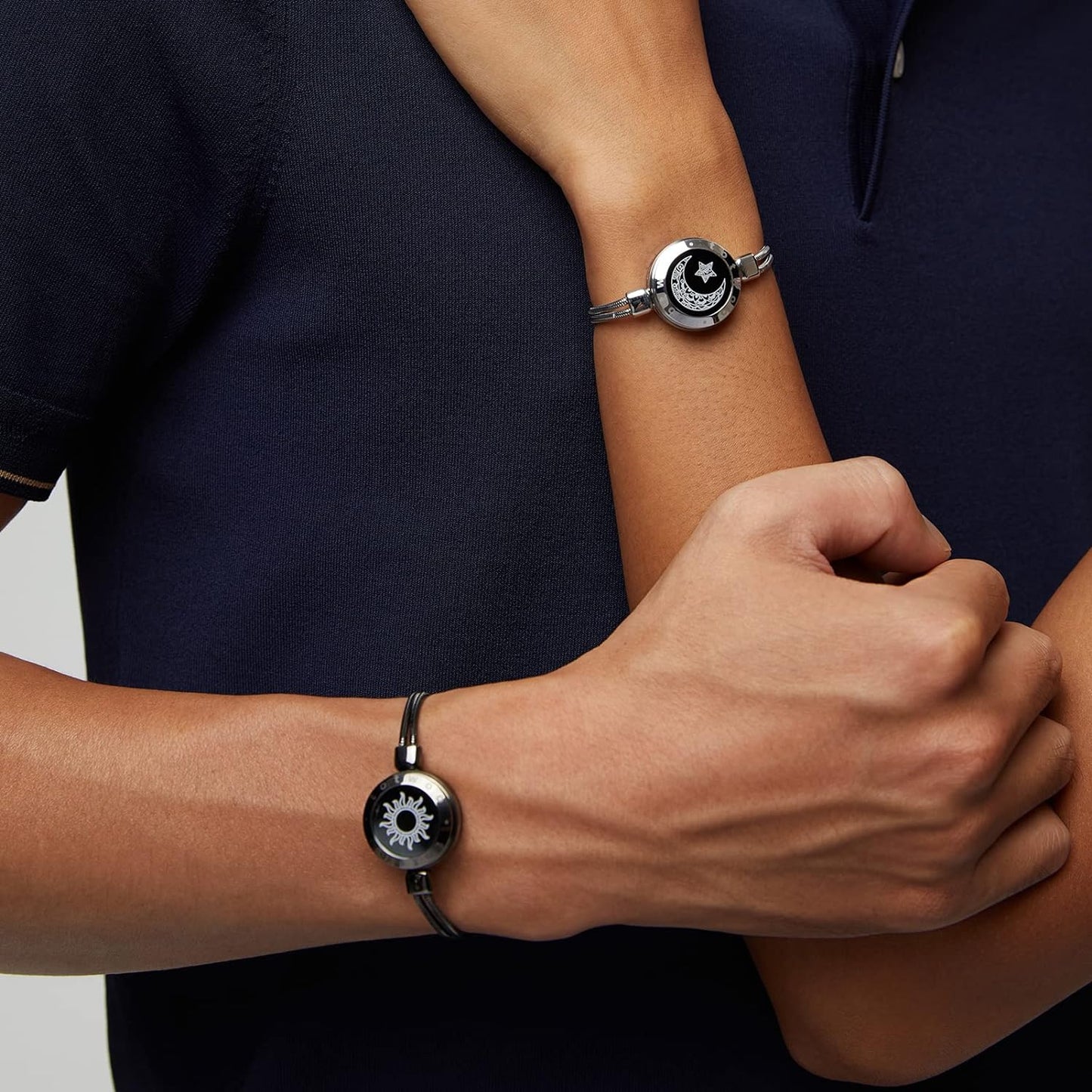 Dacida Long Distance Touch Bracelets for Couples, Vibration & Light up for Love Couples Bracelets | Long Distance Relationship Gifts for Girlfriend Bluetooth Pairing Jewelry