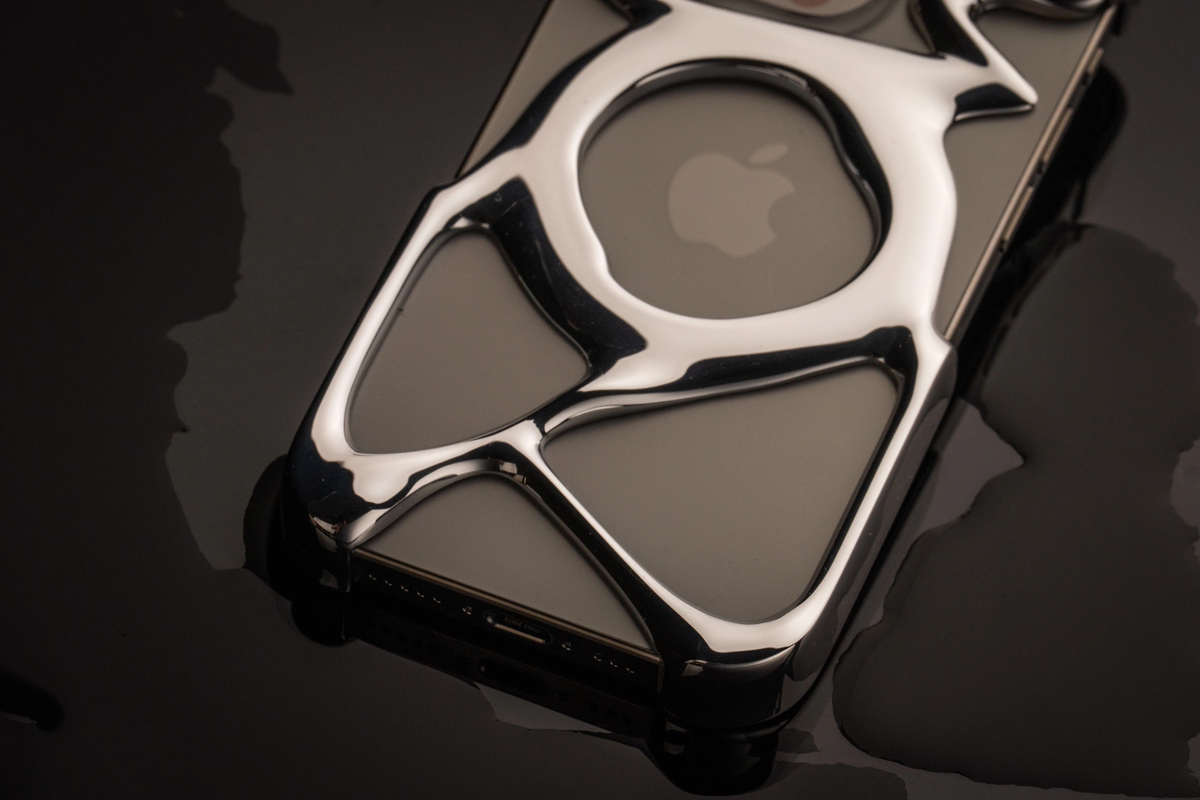 XTREMEDEALS Hollow Metal Magnetic Protective Cover